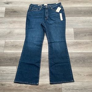 High-rise flare Jean. 34 waist. Regular!